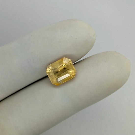Yellow Sapphire (Pukhraj) 5.53 Ct Certified Yellow Sapphire (Pukhraj) 5.53 Ct Certified